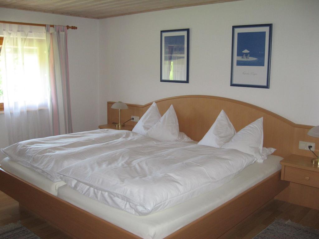 Ferienwohnung Haus Hörger Maierhöfen Zimmer foto