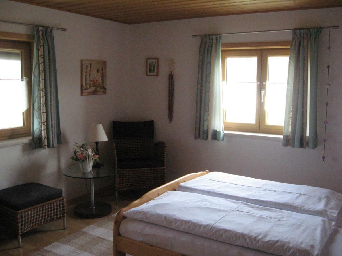Ferienwohnung Haus Hörger Maierhöfen Zimmer foto